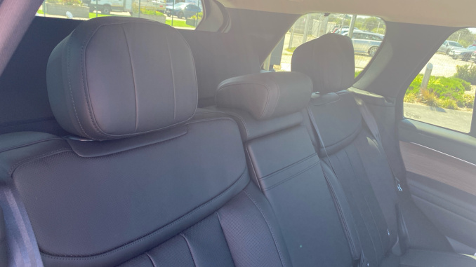 Land Rover Range Rover 3.0 P460e SE 4dr Auto Estate - Image 31